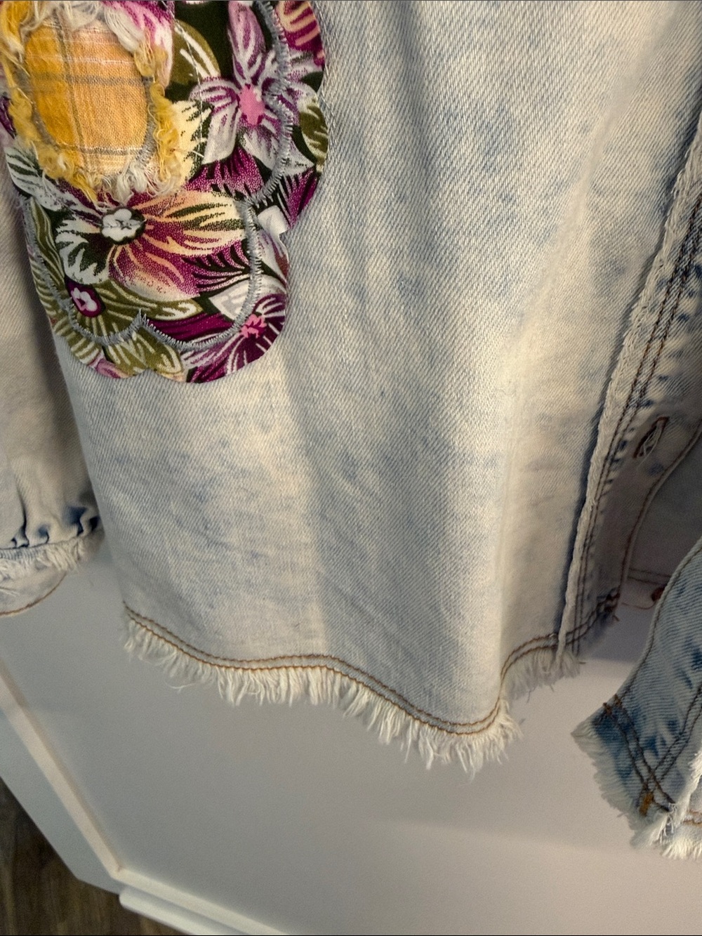 POL Light Blue Acid-Wash Denim Jacket with Pink Floral Patches - Picture 5 of 9
